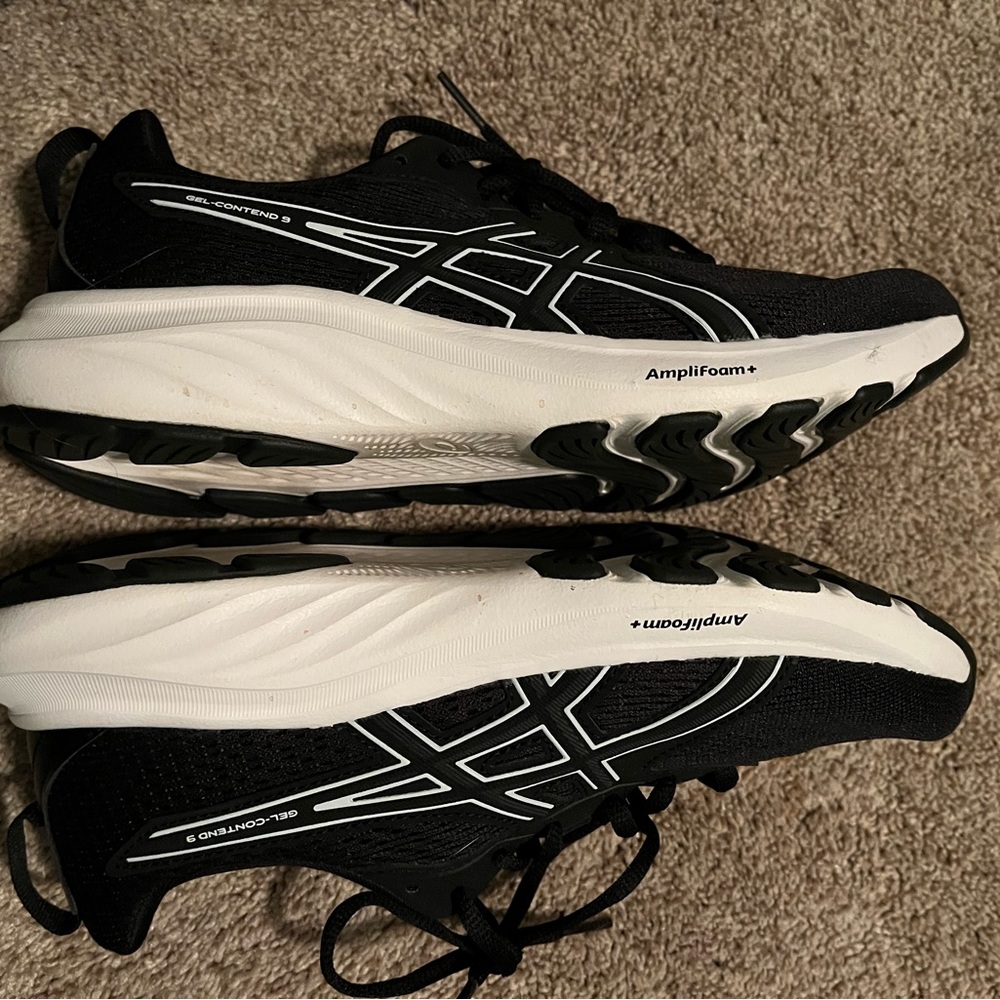 Brooks Black and White Athletic Shoes